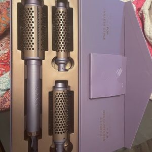 Monat Interchangeable Blowout Brush